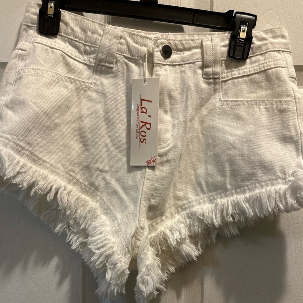 La’ Ros Women's White Fringe Shorts with 4 pockets